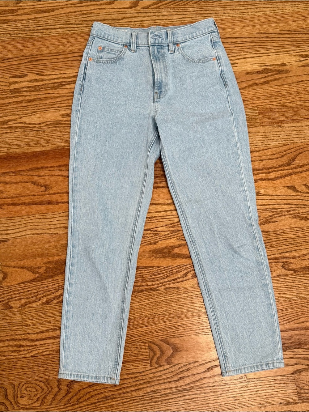 GAP Light Blue High-Rise Women’s Jeans